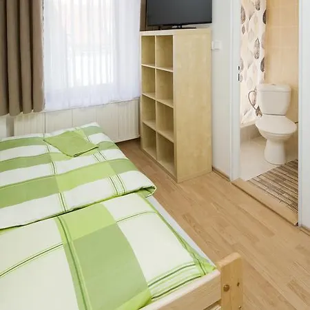Ostrava-levne Ubytovani Guest house *